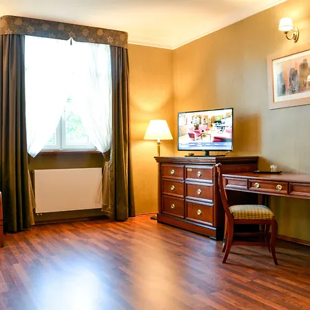 Apart Otel Komoda Club