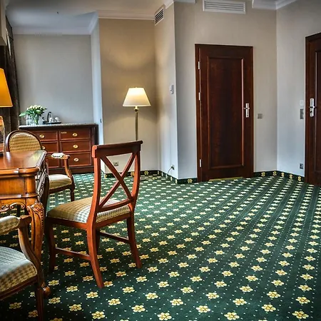 Komoda Club Apart-hotel Kaliszki