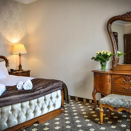 Apart-hotel Komoda Club 4*