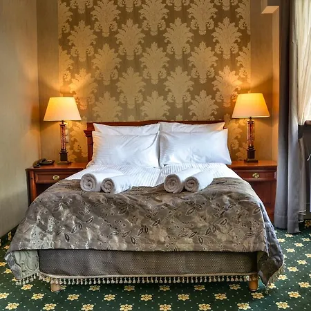 Apart-hotel Komoda Club 4*
