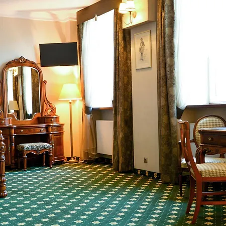 Apart-hotel Komoda Club 4*