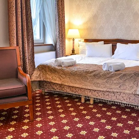 Komoda Club Apart-hotel 4*